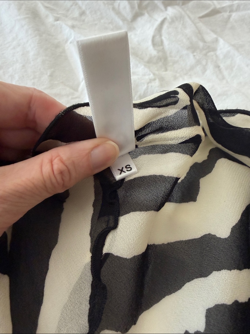 Ray & Boa Zephyr Blouse - Picture 9 of 9